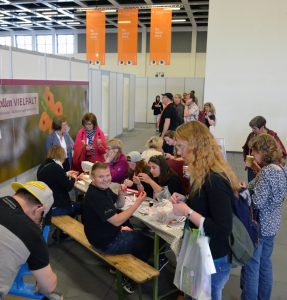 „zusammen : nähen“ beim Kirchentag 2017